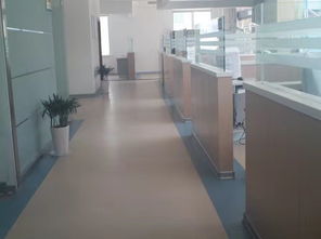 办公室塑胶地板 现代办公空间的理想地面选择