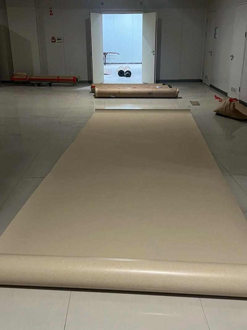 2.0通透塑胶地板#施工现场实拍